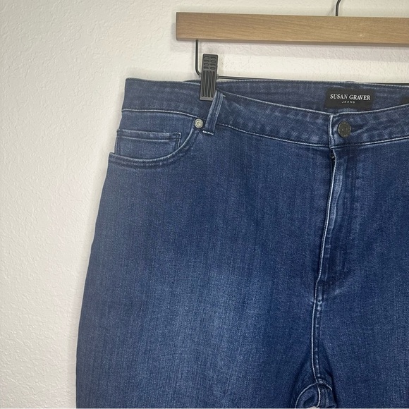 Susan Graver Cropped Jeans – Size 18W – Blue - Picture 3 of 8
